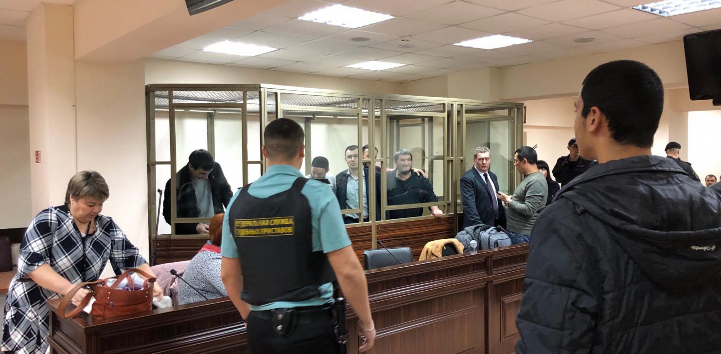 Обвиняемые по делу "ялтинской шестерки" в суде Фото: Amnesty International