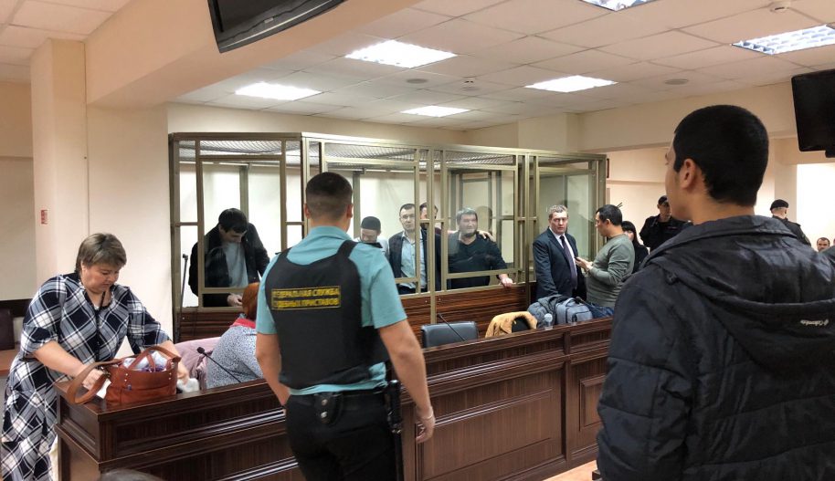 Обвиняемые по делу "ялтинской шестерки" в суде Фото: Amnesty International