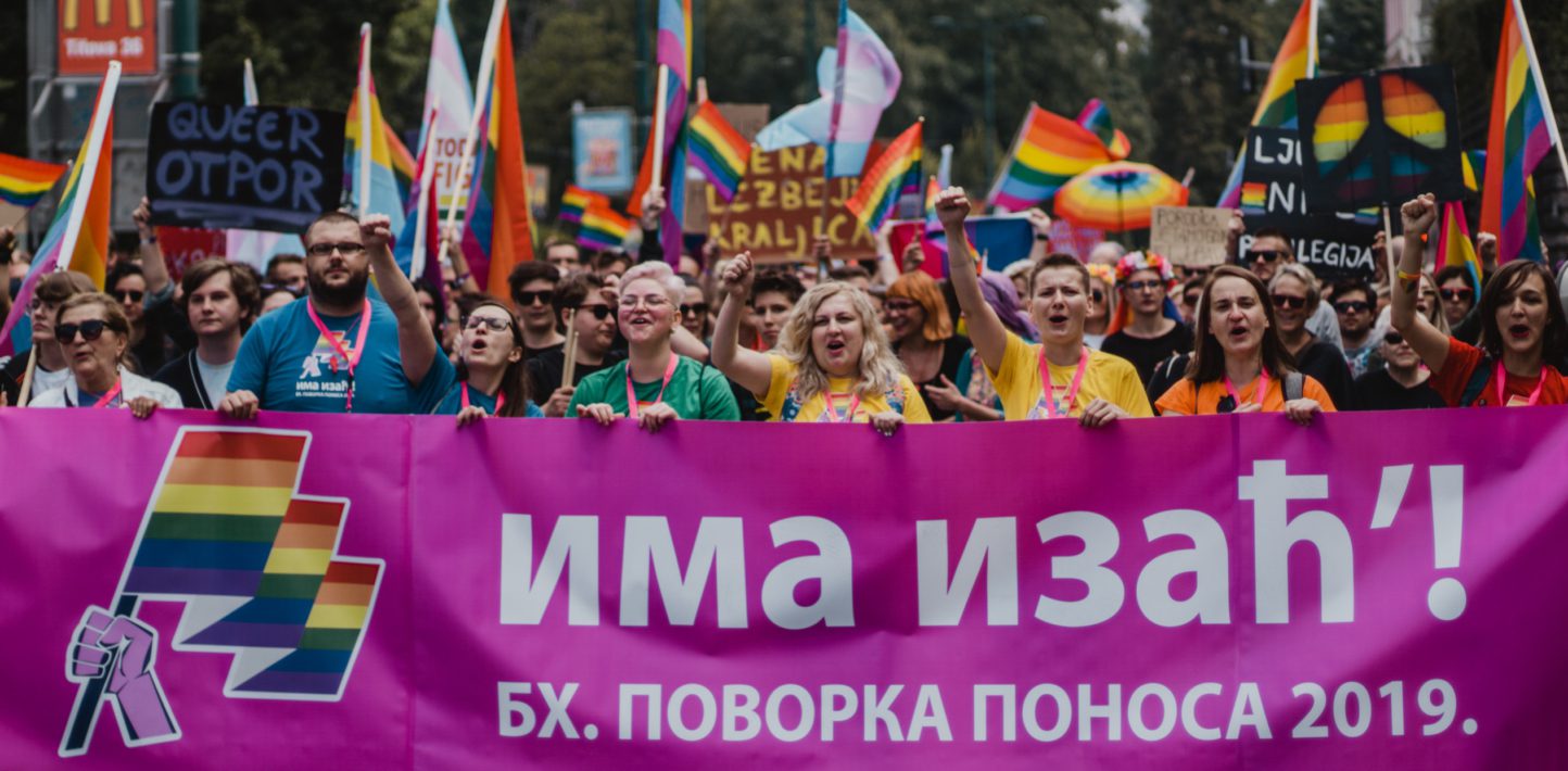 Amnesty International первый ЛГБТ парад в Боснии