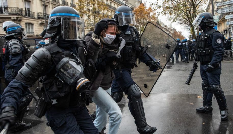 Новый закон безопасности во Франции Amnesty International.